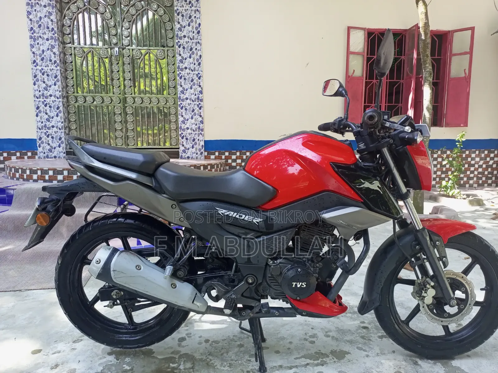 TVS Raider 125 2024 Red