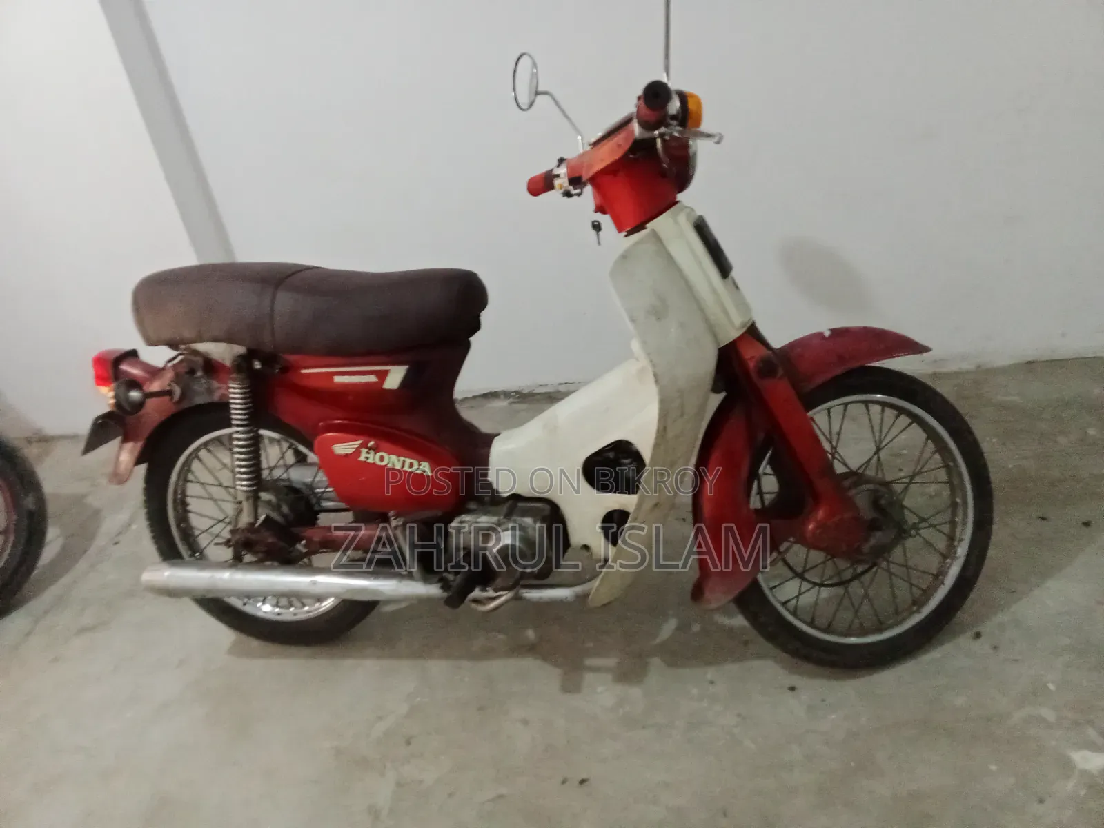 Honda 1985 Red