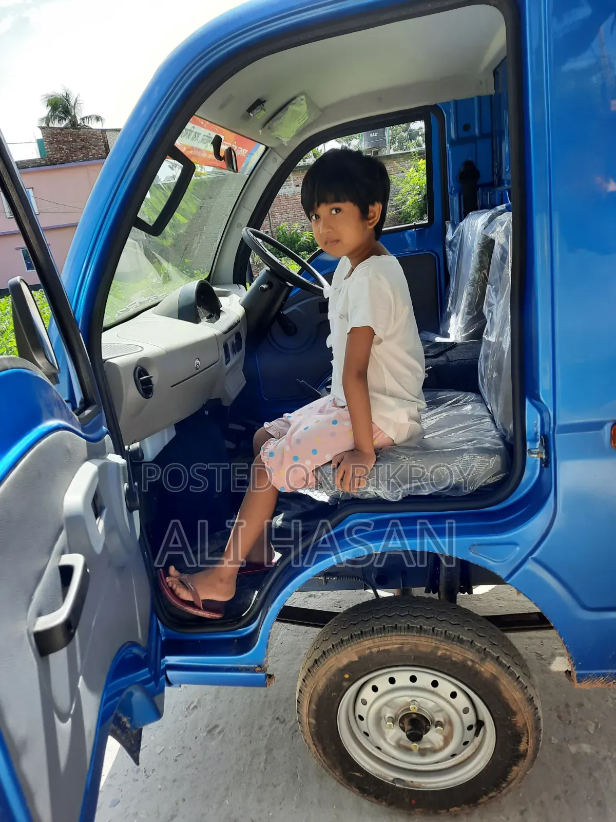 Tata Ex 2 Mini Covered Van