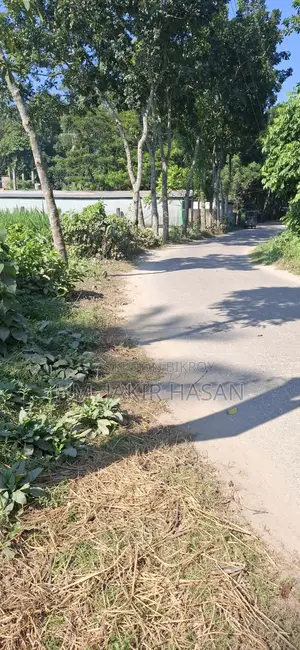 বড় বাড়ী বা ফ্যাক্টেরির জায়গা বিক্রি