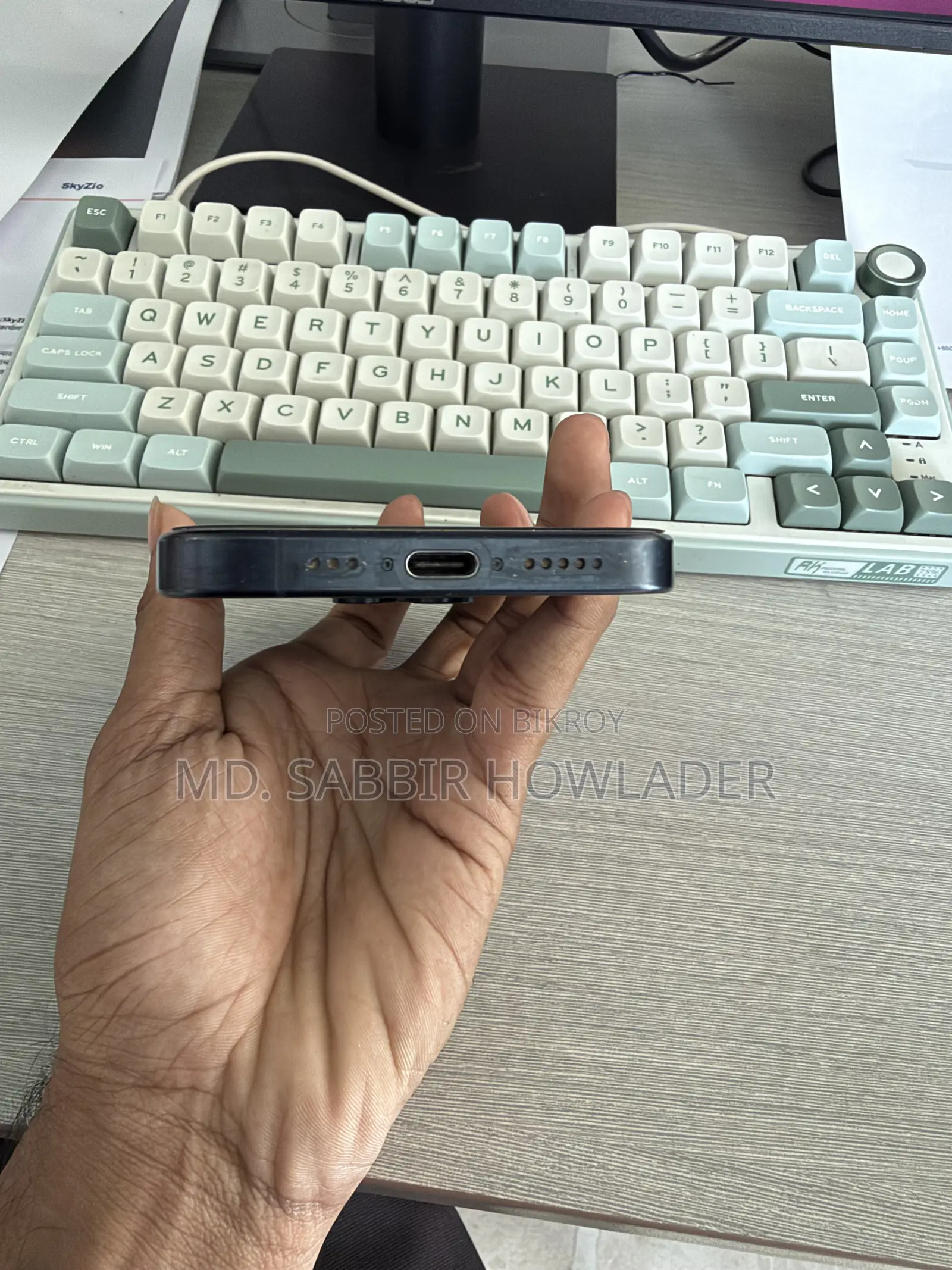 অ্যাপল আইফোন ১৫ প্রো ২৫৬ জিবি ব্লু