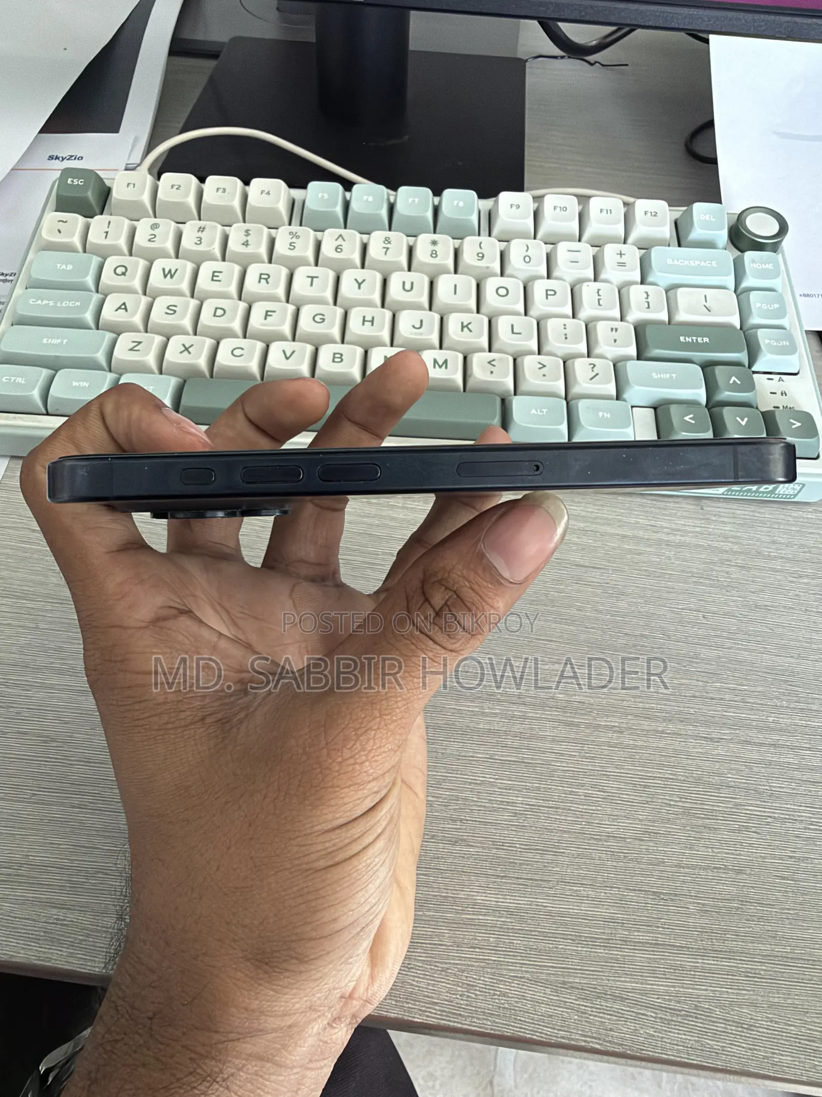 অ্যাপল আইফোন ১৫ প্রো ২৫৬ জিবি ব্লু