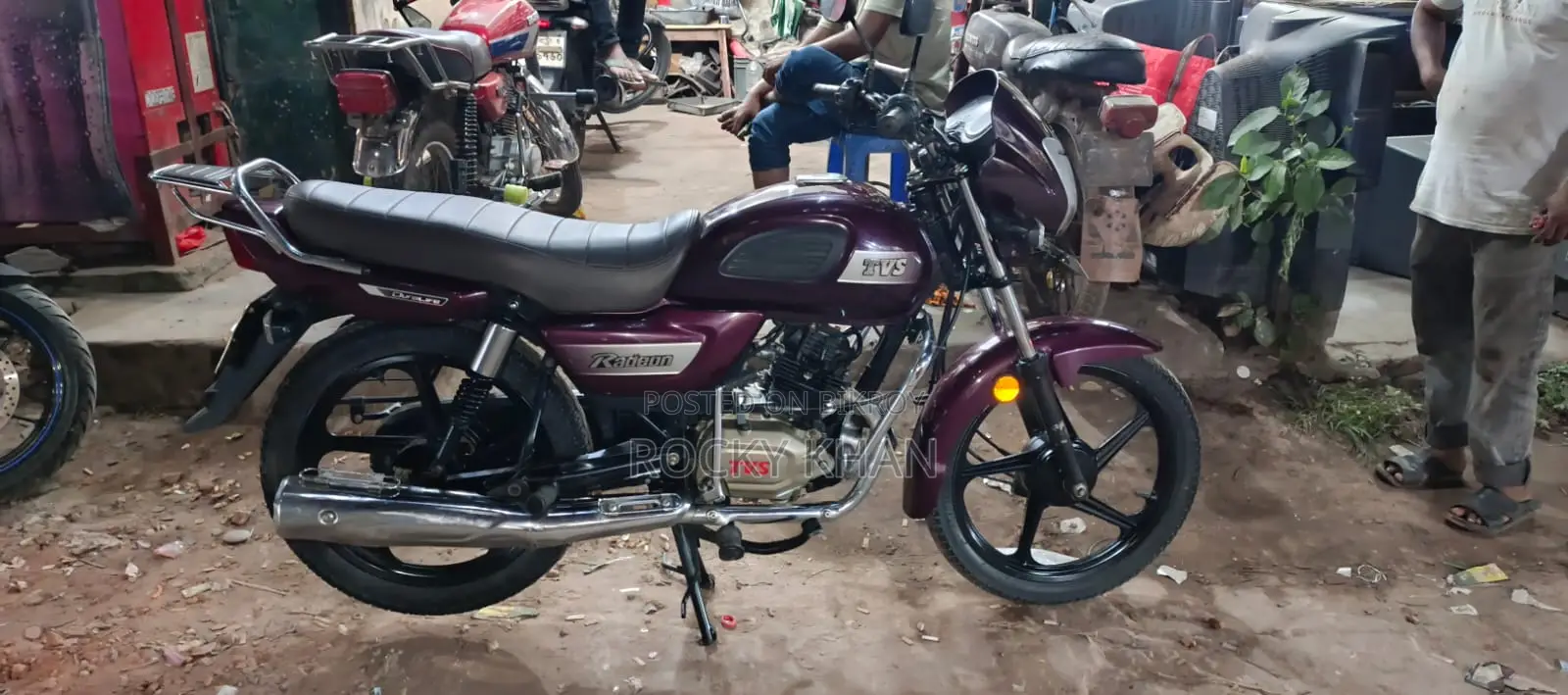 TVS Radeon 2019 Red