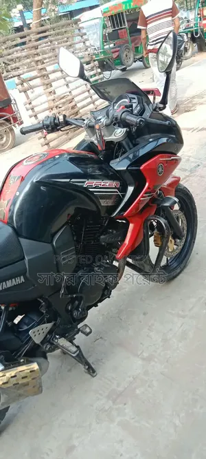 ইয়ামাহা ফেজার ভি১ ২০১৪ ব্ল্যাক