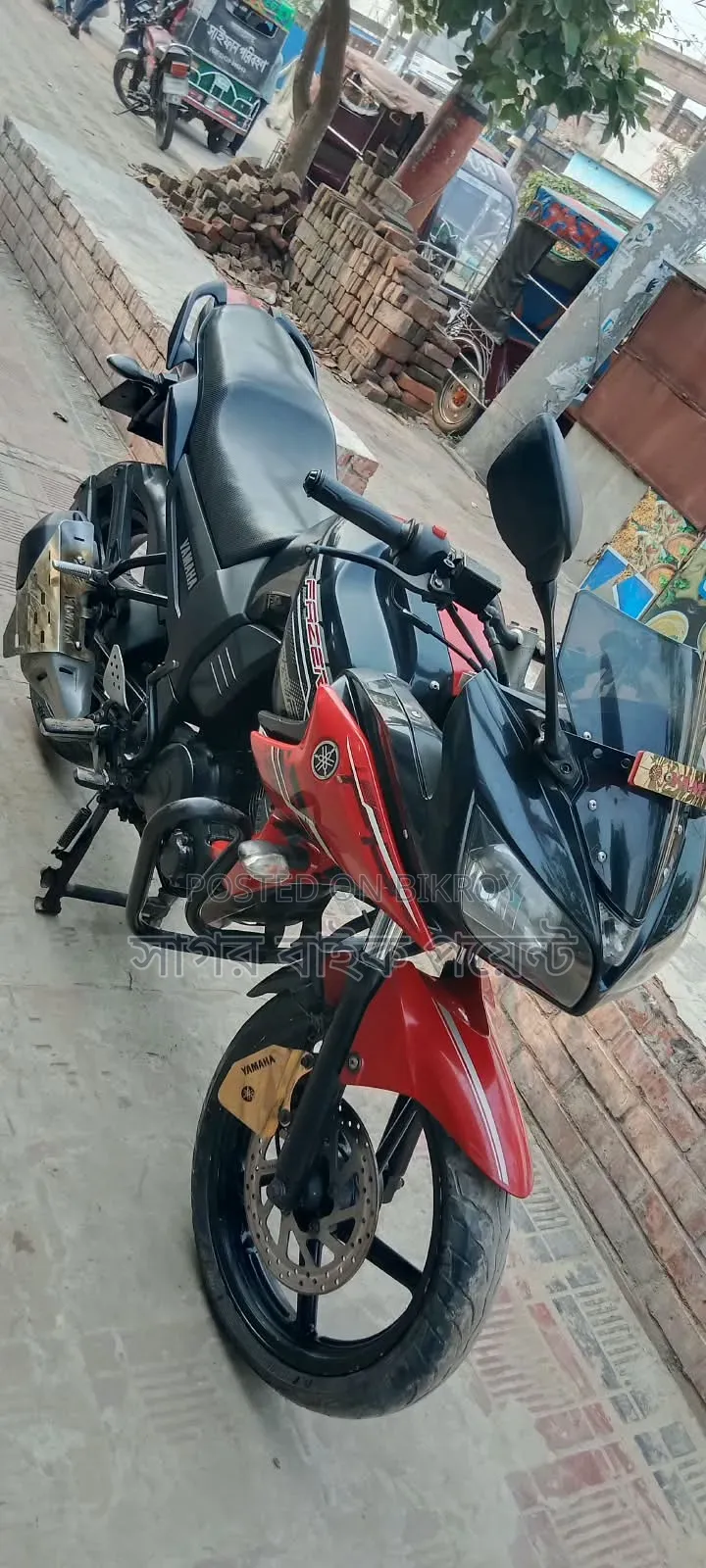 ইয়ামাহা ফেজার ভি১ ২০১৪ ব্ল্যাক