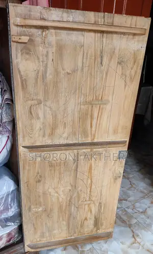 Used Wardrobe / Used Wardrobe