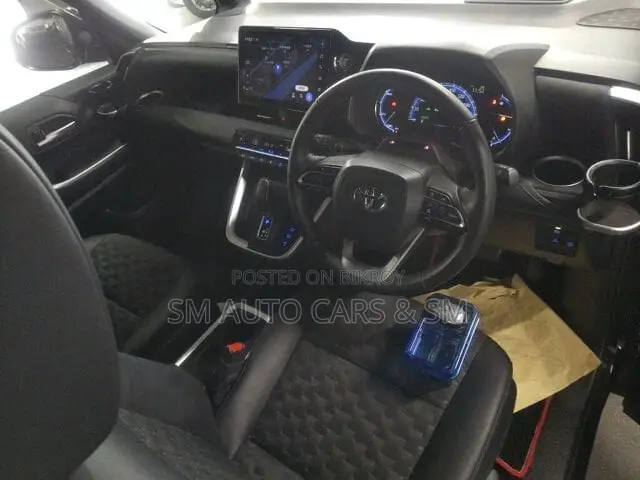 Toyota Voxy Hybrid S-Z 2WD 7-Seater 2024 Black