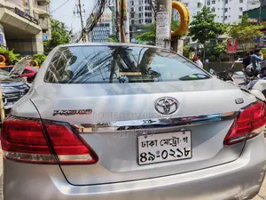 Toyota Premio 1.5 Front-Wheel Drive 2017 Silver