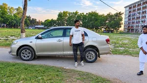 Toyota Axio 2007 Gold