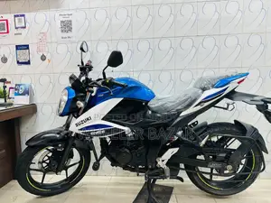 সুজুকি জিক্সার ২০২৬ হোয়াইট