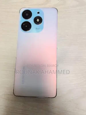 টেকনো স্পার্ক ১০ প্রো ১২৮ জিবি হোয়াইট