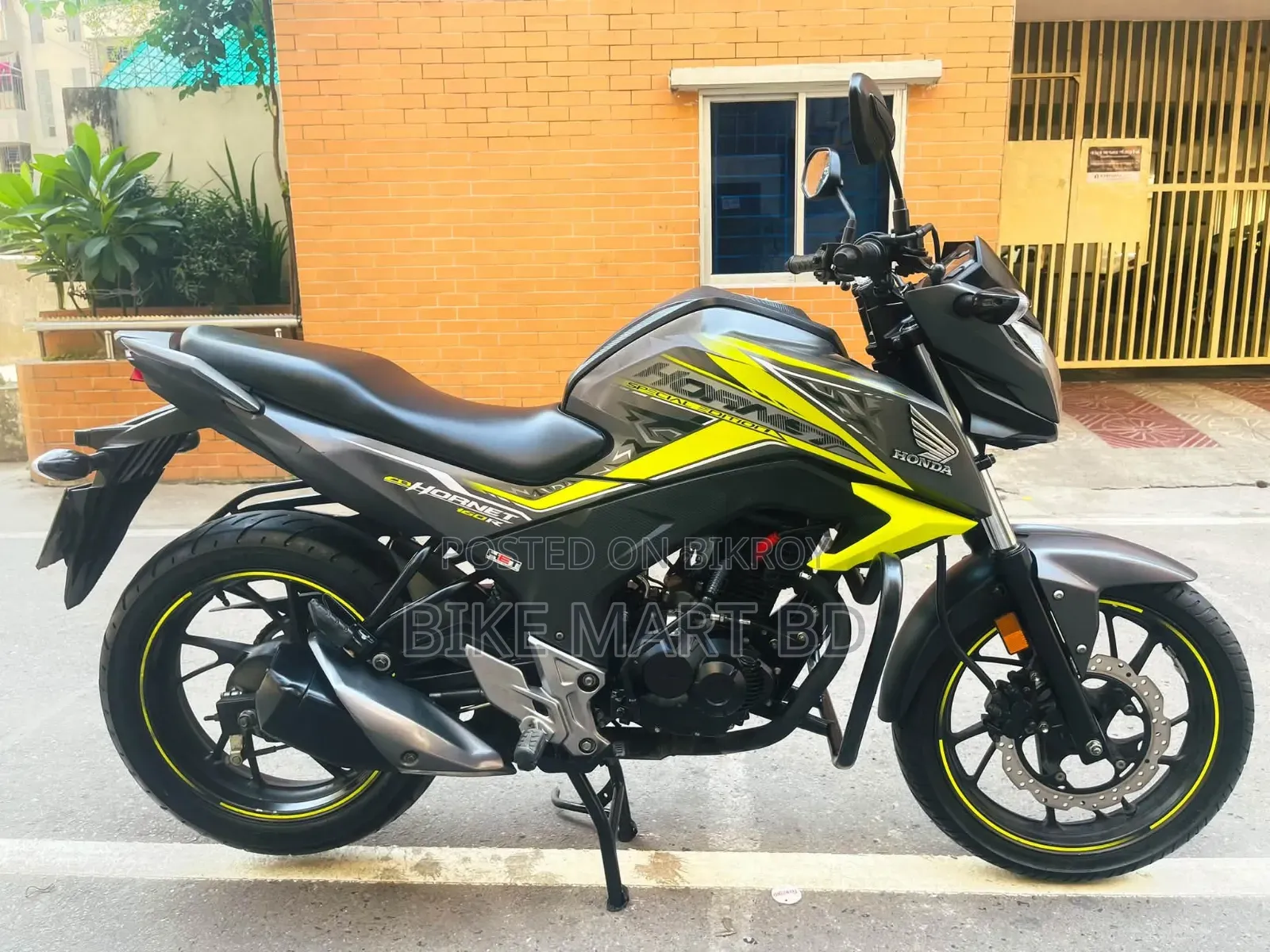 Honda Hornet 2018 Green