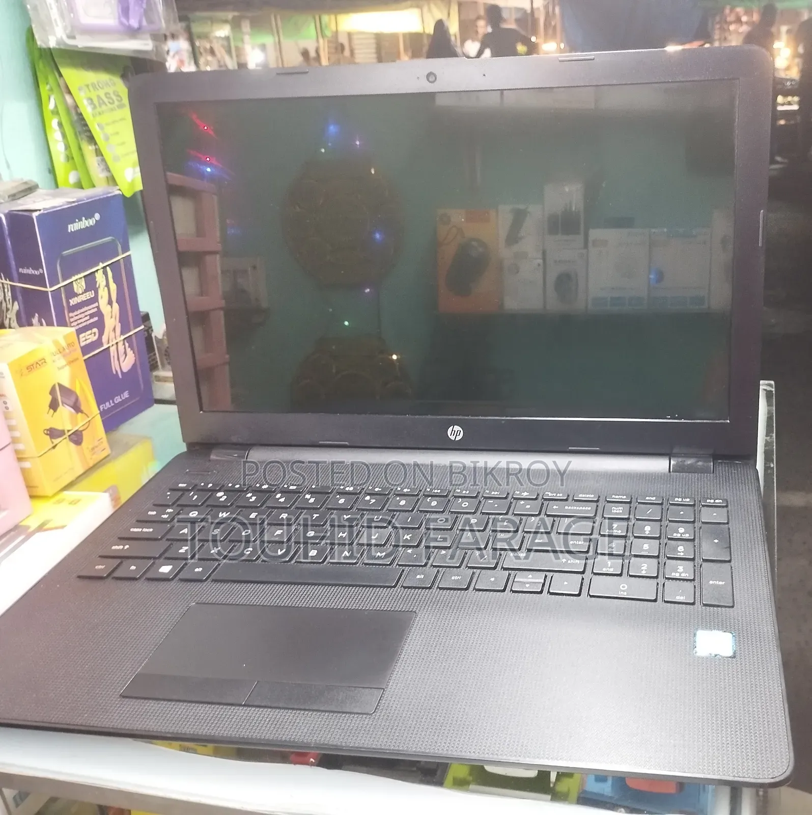 Laptop HP 15 4GB Intel Core i3 SSHD+SSD 1T