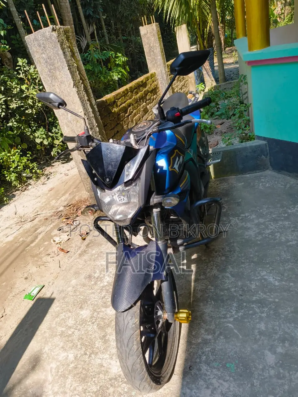 ইয়ামাহা এফজেডএস ভি২ ২০২২ নীল