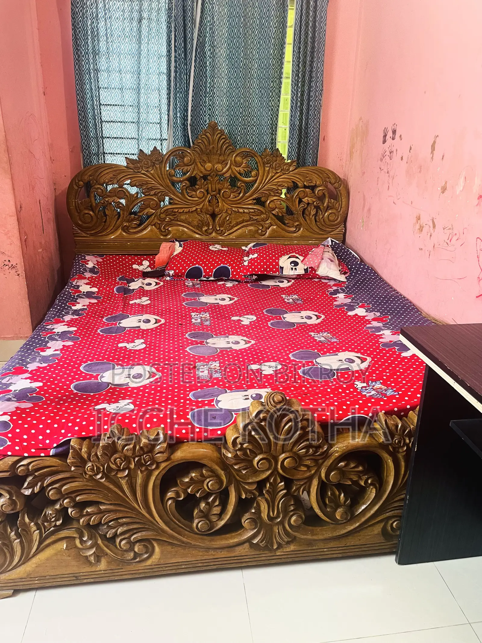 Teak wood carved bed and wardrobe for sale