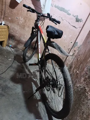 This is a good gear cycle looks very nice and front and back wheels