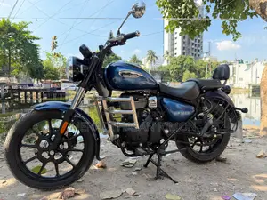 Royal Enfield Meteor 350 2026 Blue