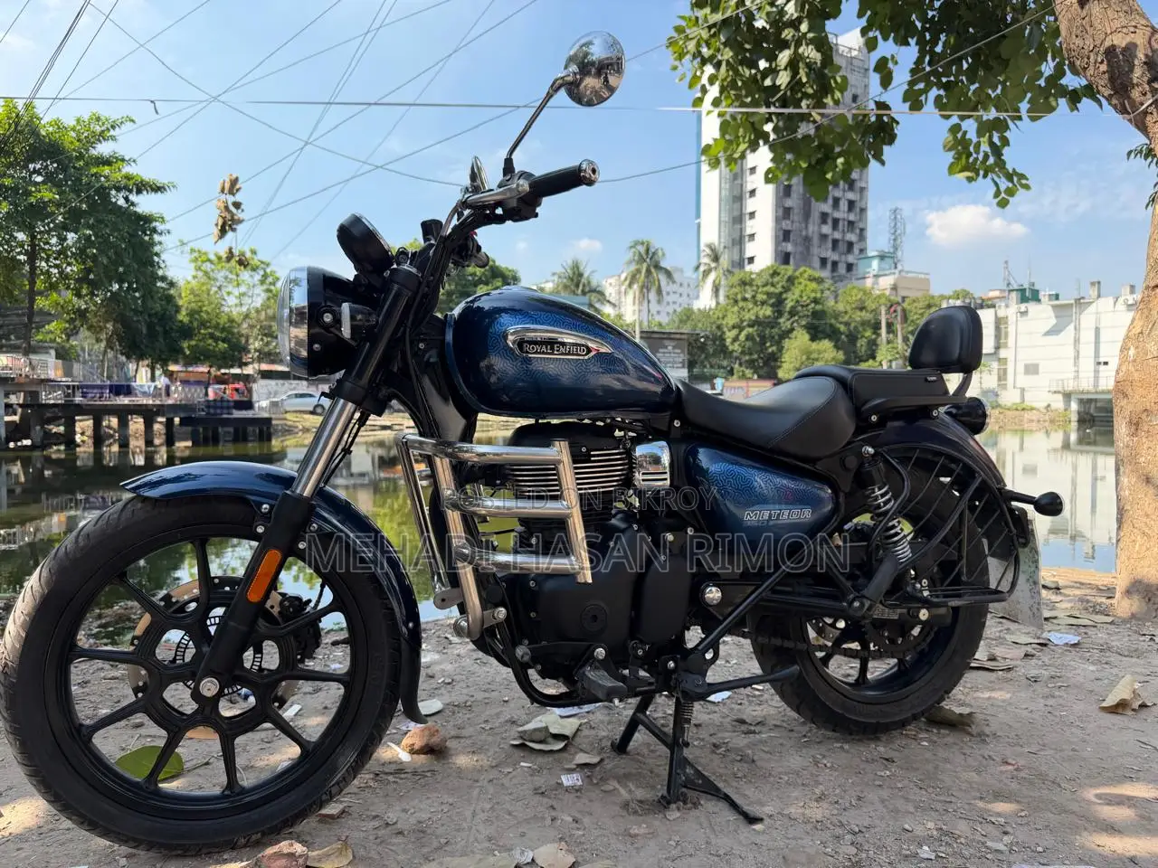 Royal Enfield Meteor 350 2026 Blue