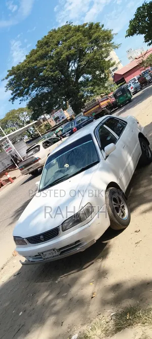 Toyota Corolla Sedan 1999 Pearl