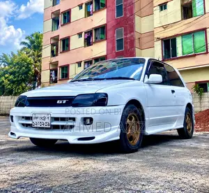 Toyota Starlet Glanza 1995 Pearl
