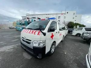 Toyota HiAce 2021 White