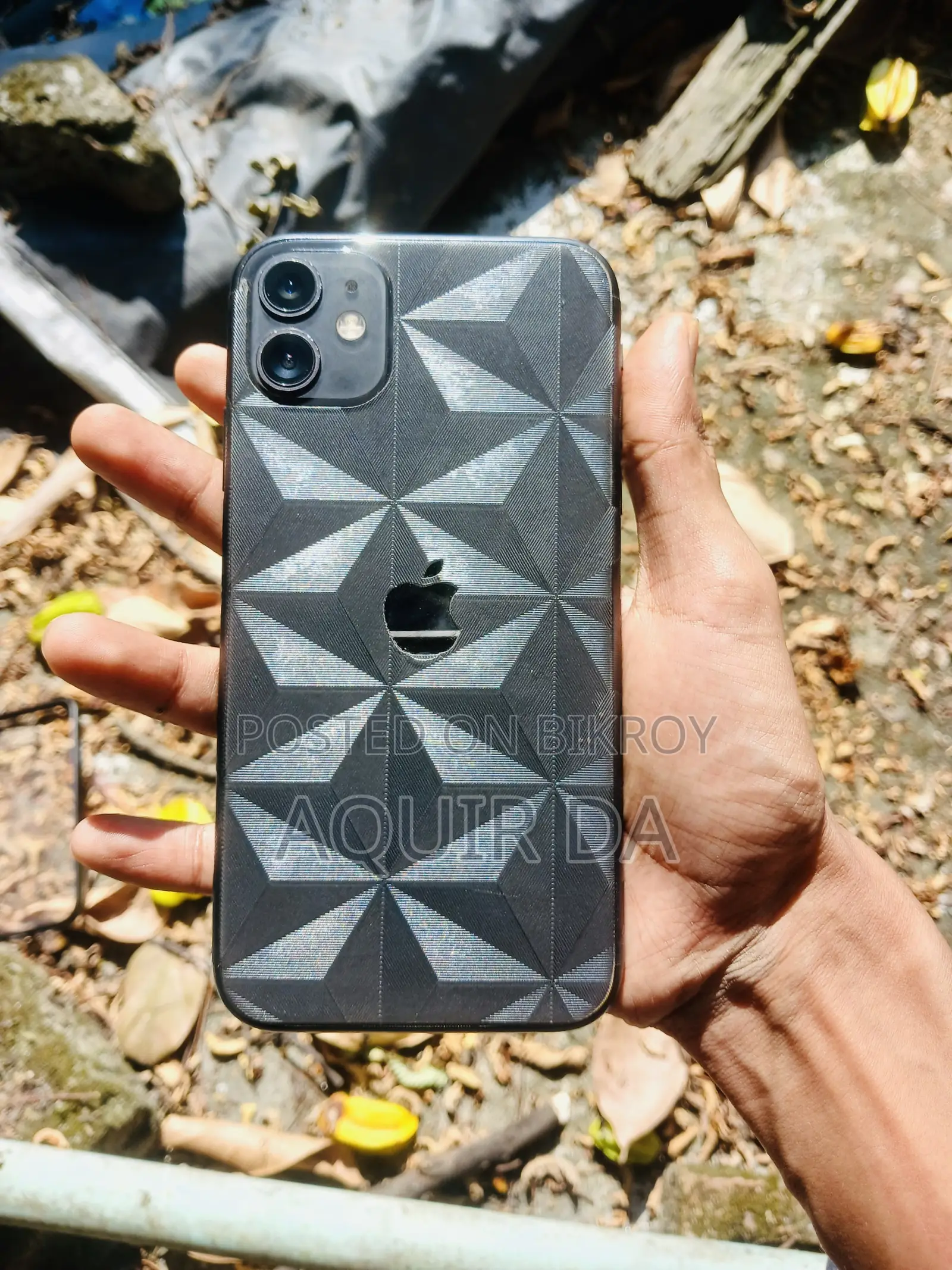 New Apple iPhone 11 64 GB Black