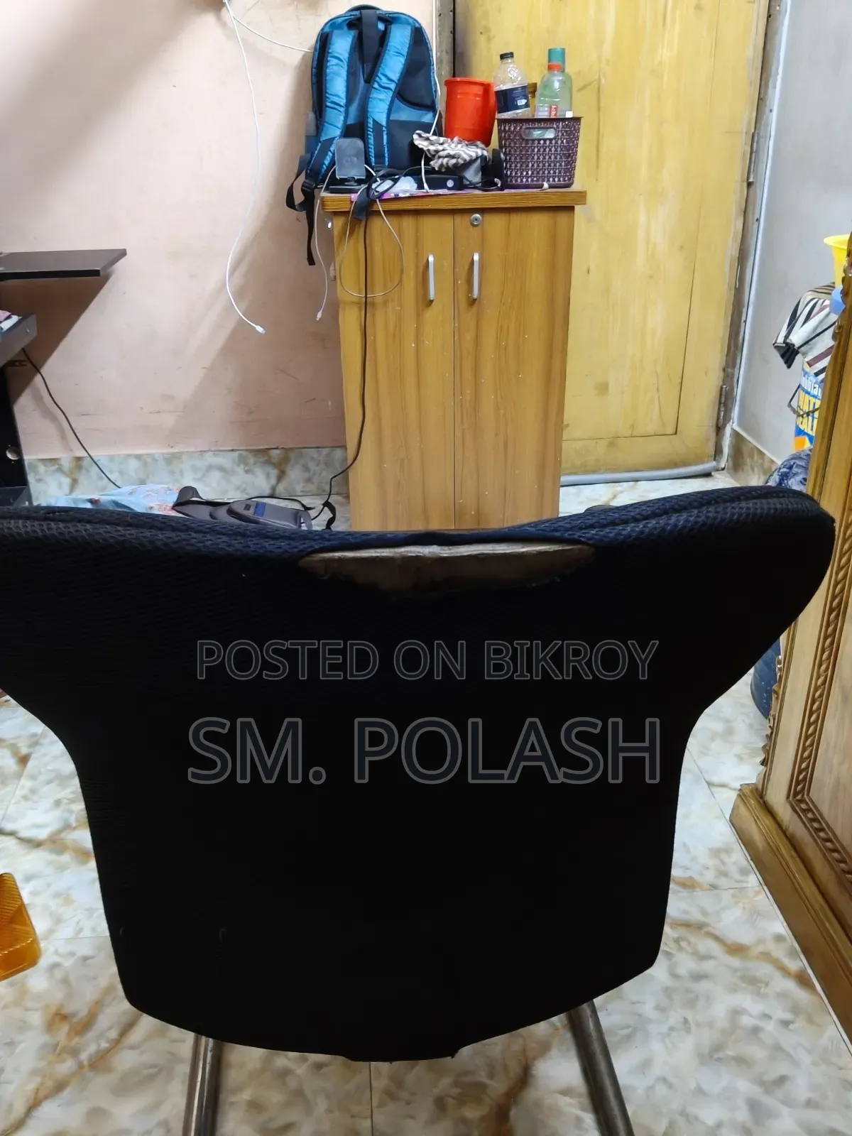 জরুরী ভিত্তিতে কম্পিউটার টেবিল এবং চেয়ার বিক্রয়!