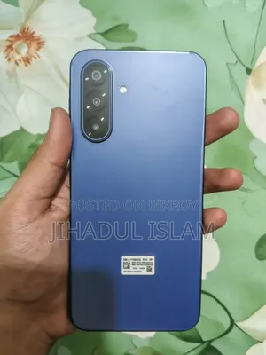 নতুন স্যামসাং গ্যালাক্সি এ১৭ ৫জি ১২৮ জিবি নীল
