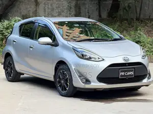 Toyota Aqua 2020 Silver