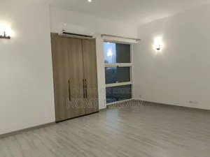 4 Bedroom Apartment in Gulshan for rent