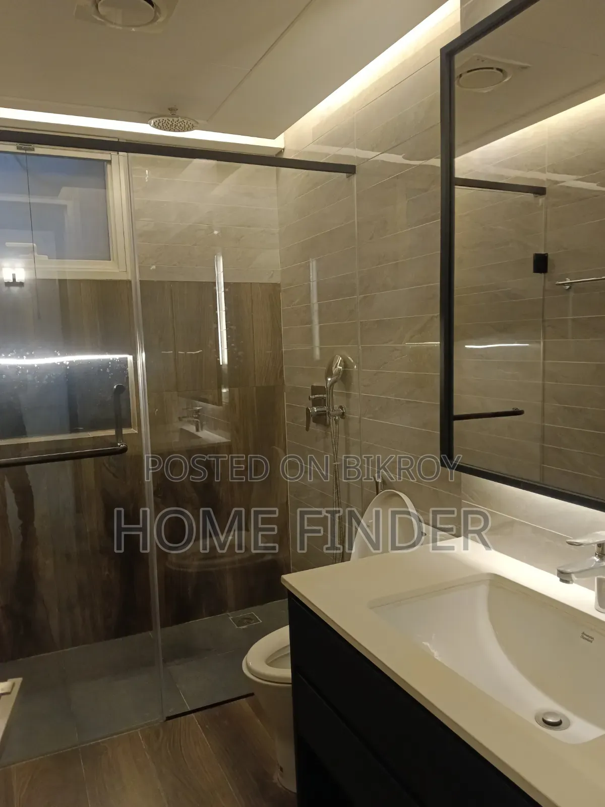 4 Bedroom Apartment in Gulshan for rent