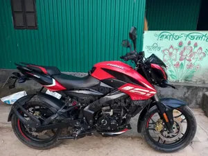 বাজাজ পালসার এনএস ১৬০ ২০২২ লাল
