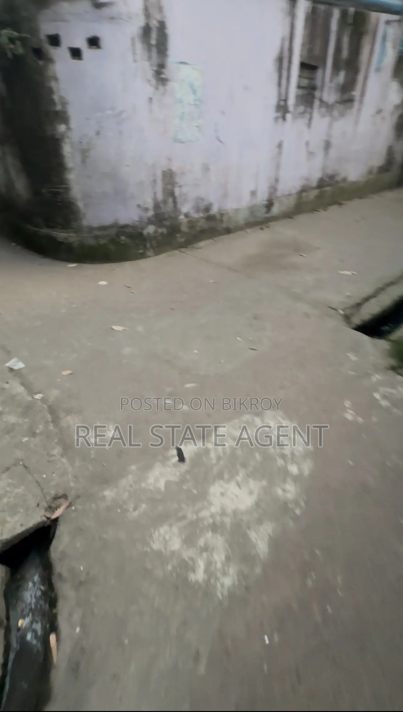 মাত্র ১ কোটি ৫ লক্ষ টাকায় ১ গন্ডা ৩ কড়া জায়গা বিক্রয়