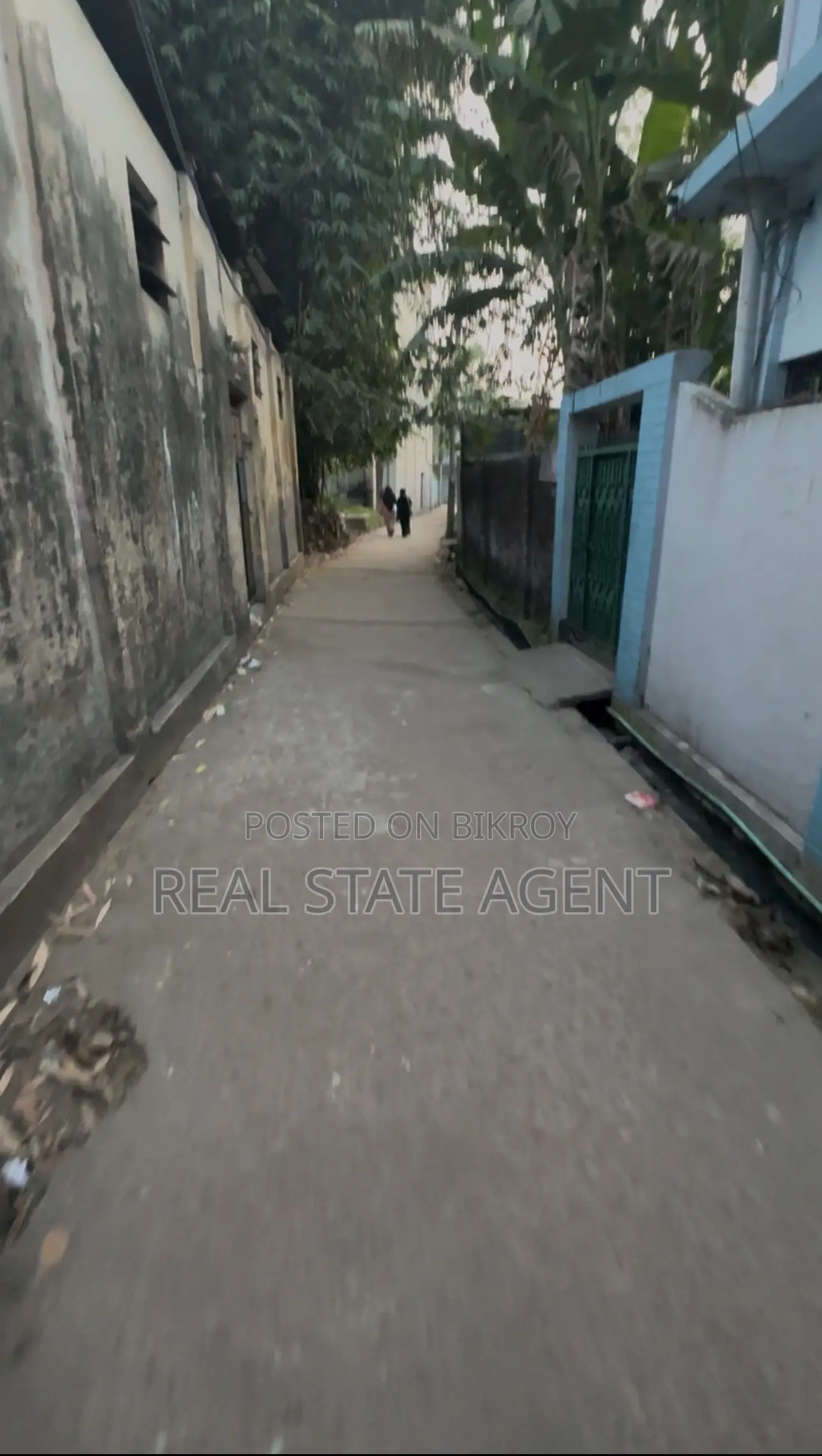 মাত্র ১ কোটি ৫ লক্ষ টাকায় ১ গন্ডা ৩ কড়া জায়গা বিক্রয়