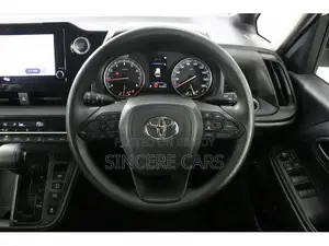 Toyota Noah 2022 White