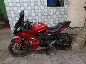 সুজুকি জিক্সার এসএফ ২০১৯ লাল