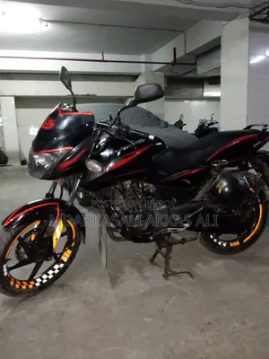 বাজাজ পালসার ১৫০ ২০১৮ কালো