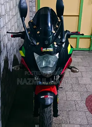 সুজুকি জিক্সার এসএফ ২০১৯ লাল