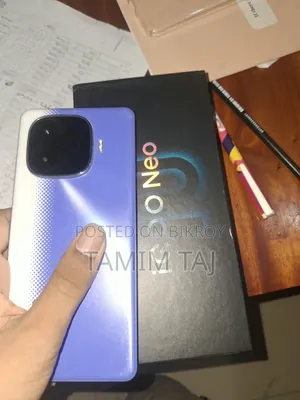 iQOO 256 GB Blue