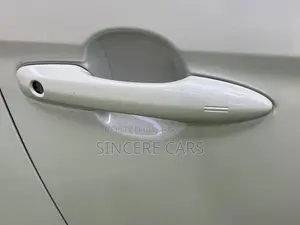 Toyota Voxy 2022 Pearl