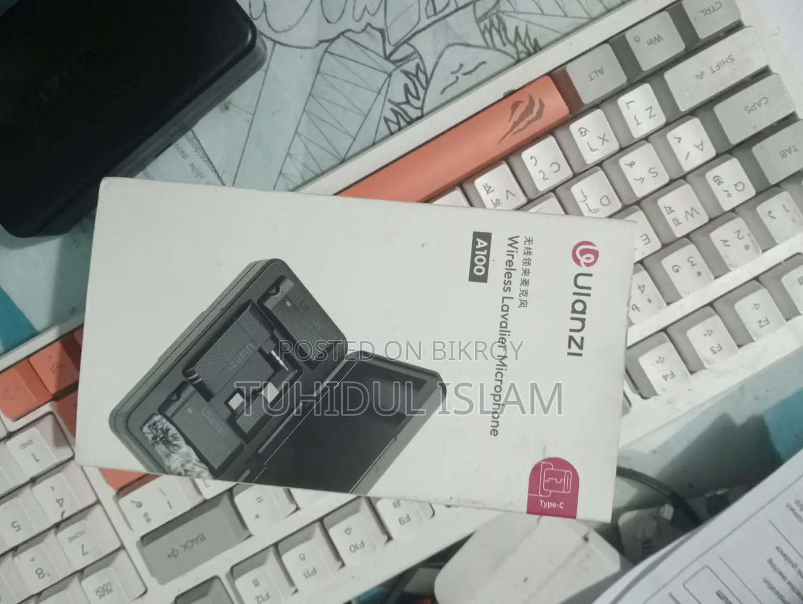 Urgent Ulanzi A100 Wireless Microphone for Sale!
