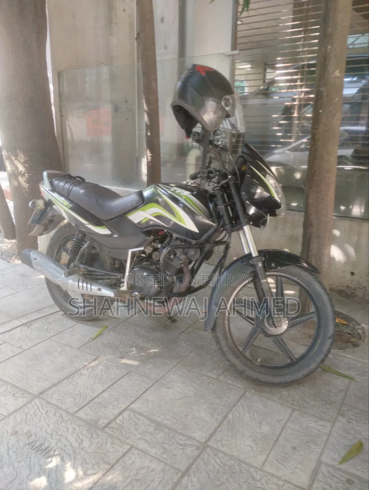টিভিএস মেট্রো ২০১৭ কালো