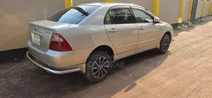 টয়োটা করোলা সেডান ২০০৫ বেইজ