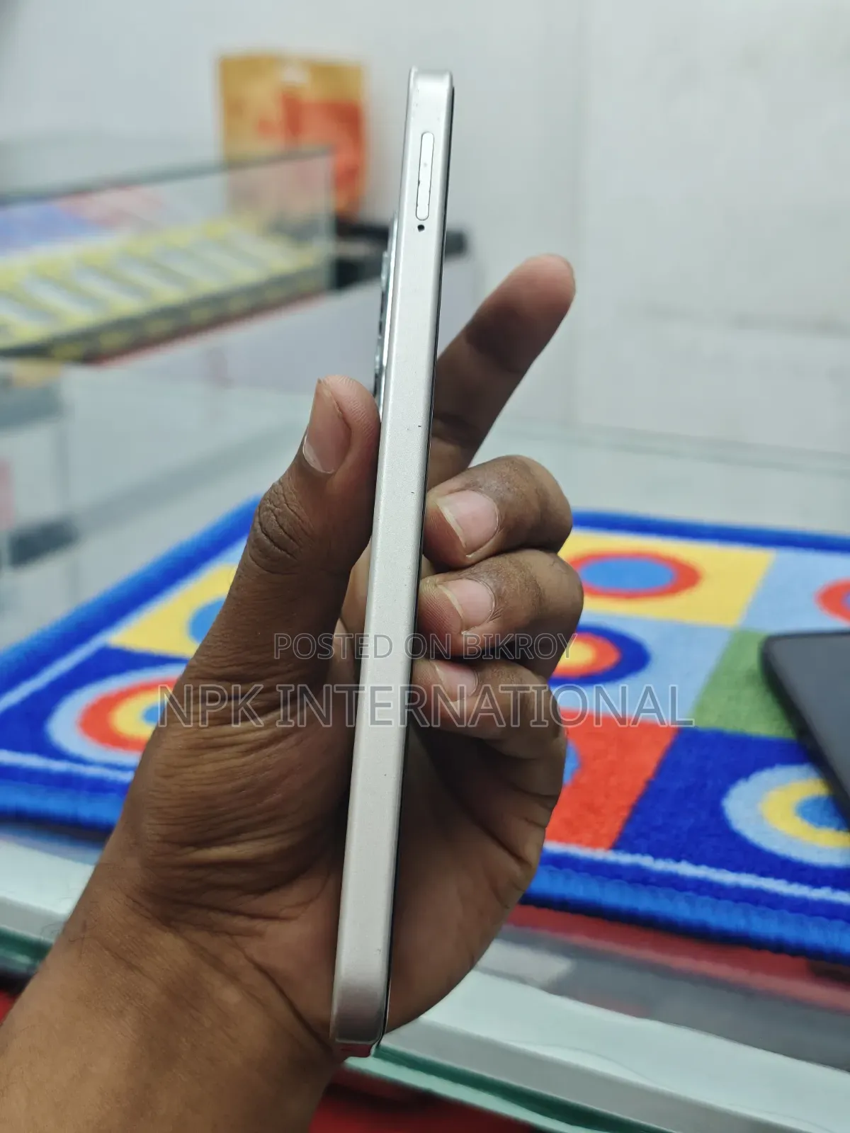 Itel City 100 128 GB Silver