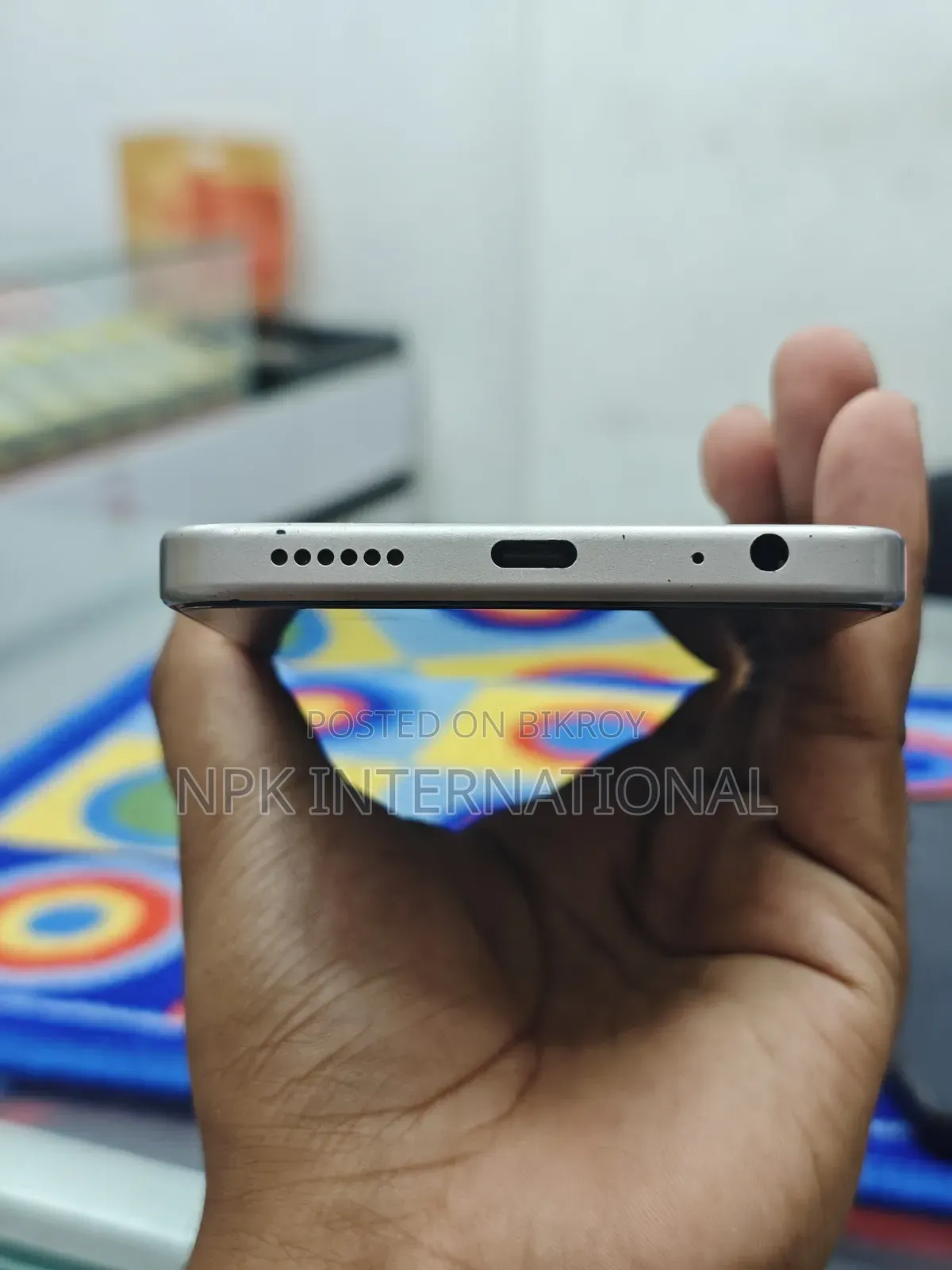 Itel City 100 128 GB Silver