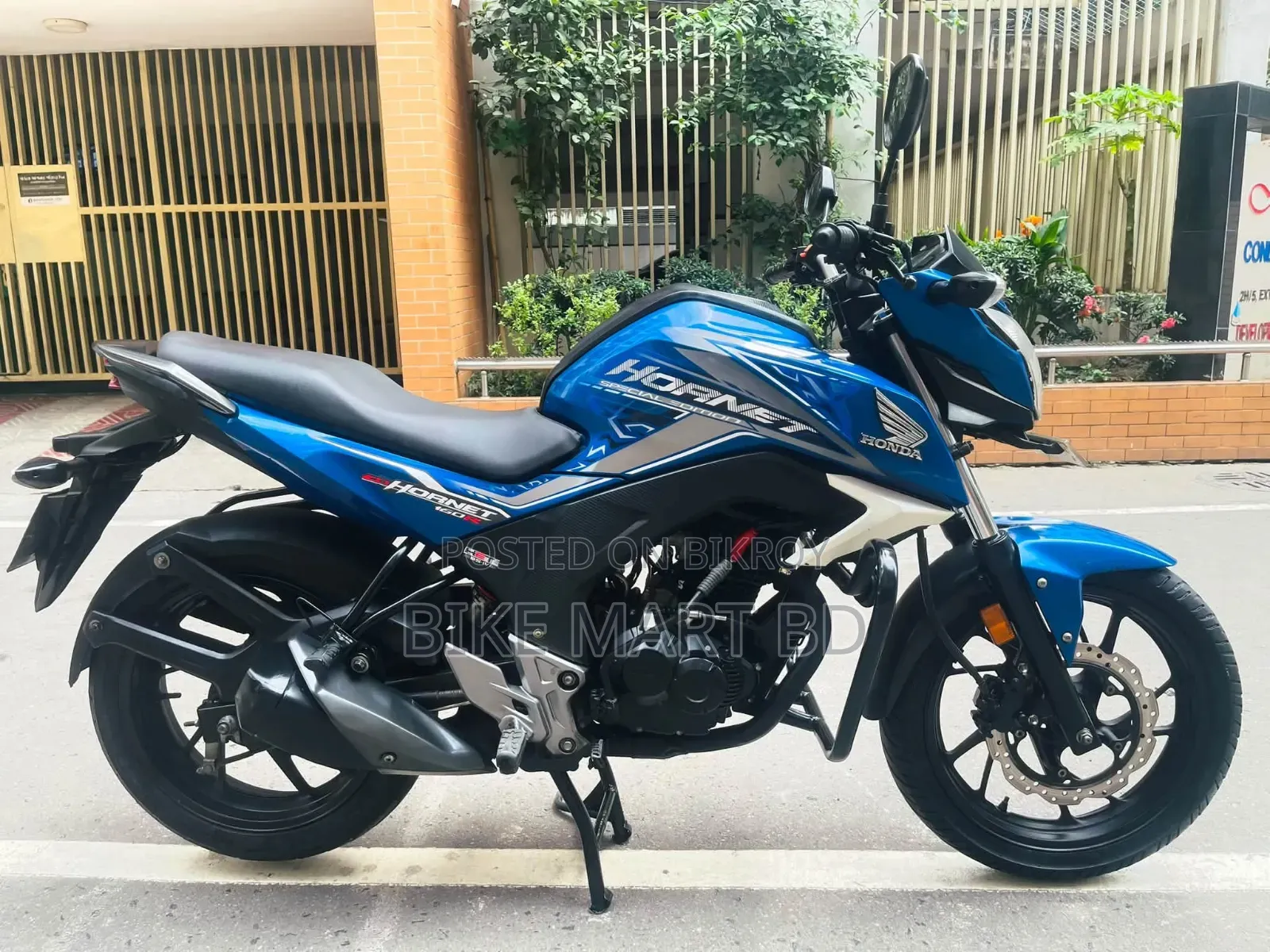 Honda Hornet 2018 Blue