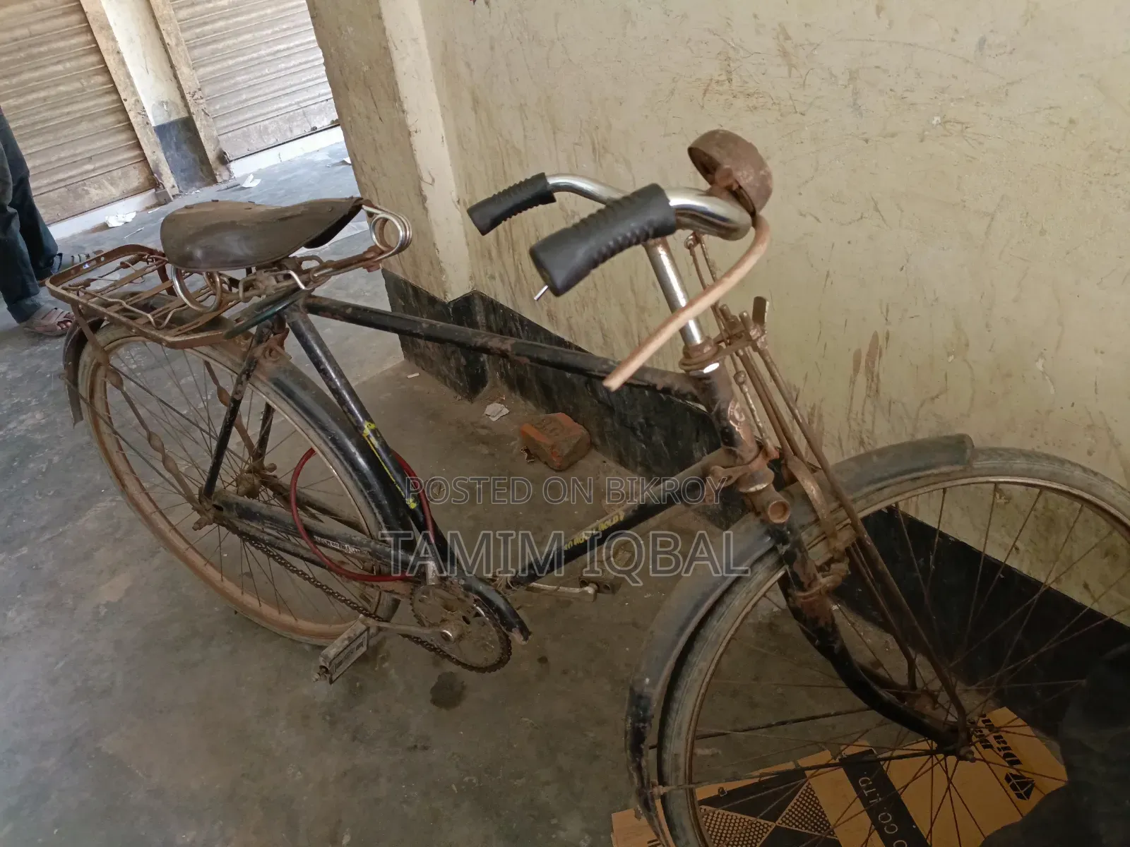 Hero Royal Gold 28" Gents Roadster Cycle for Sale