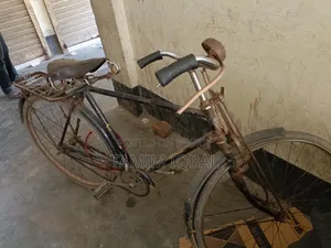 Hero Royal Gold 28" Gents Roadster Cycle for Sale