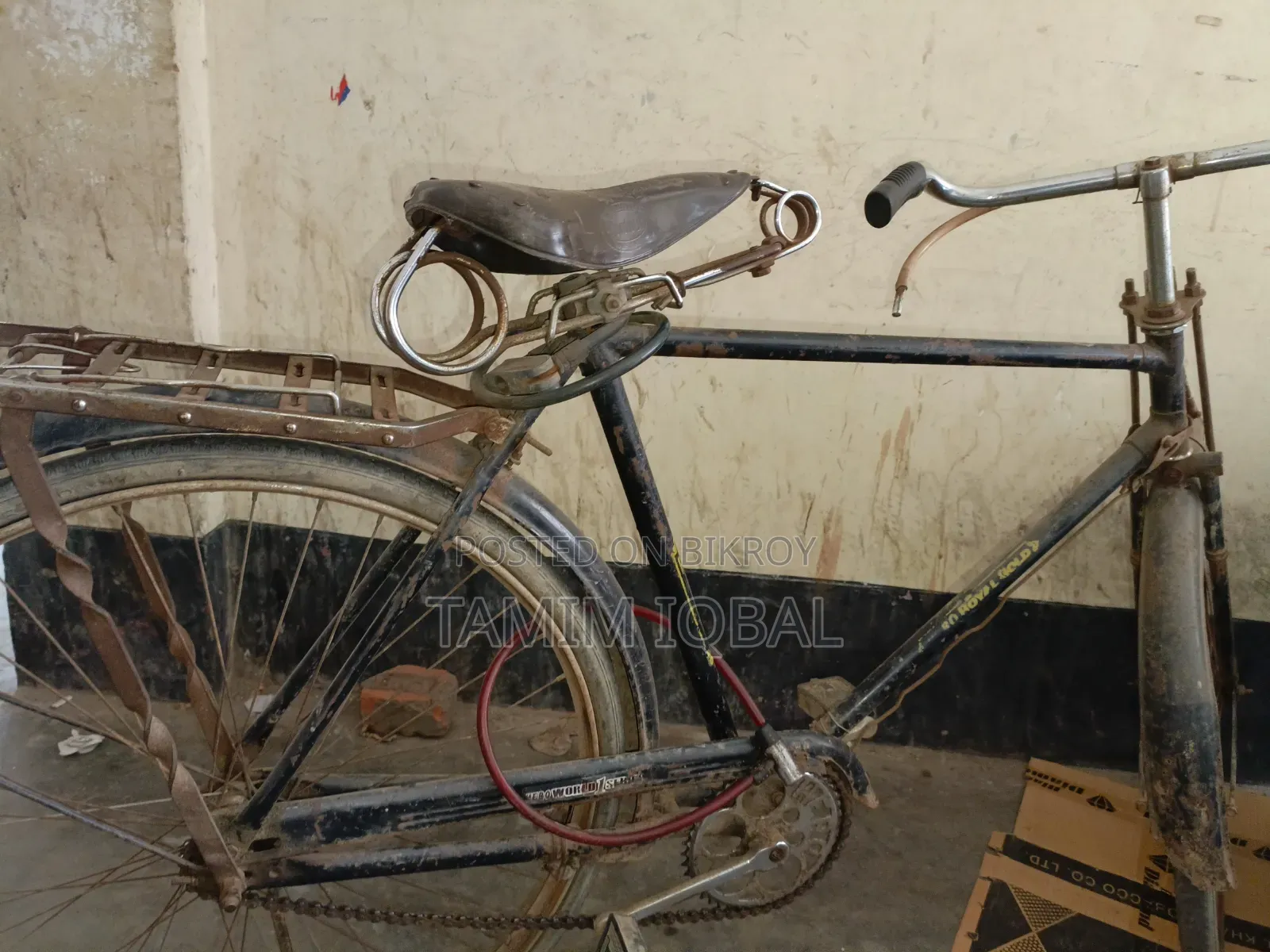 Hero Royal Gold 28" Gents Roadster Cycle for Sale
