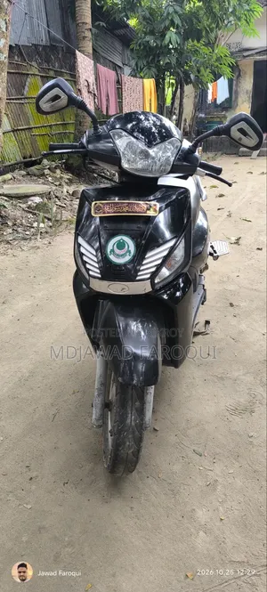 New Mahindra Gusto 2018 Black